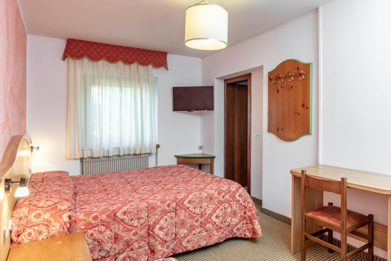 Hotel Italo Madonna di Campiglio Exterior photo