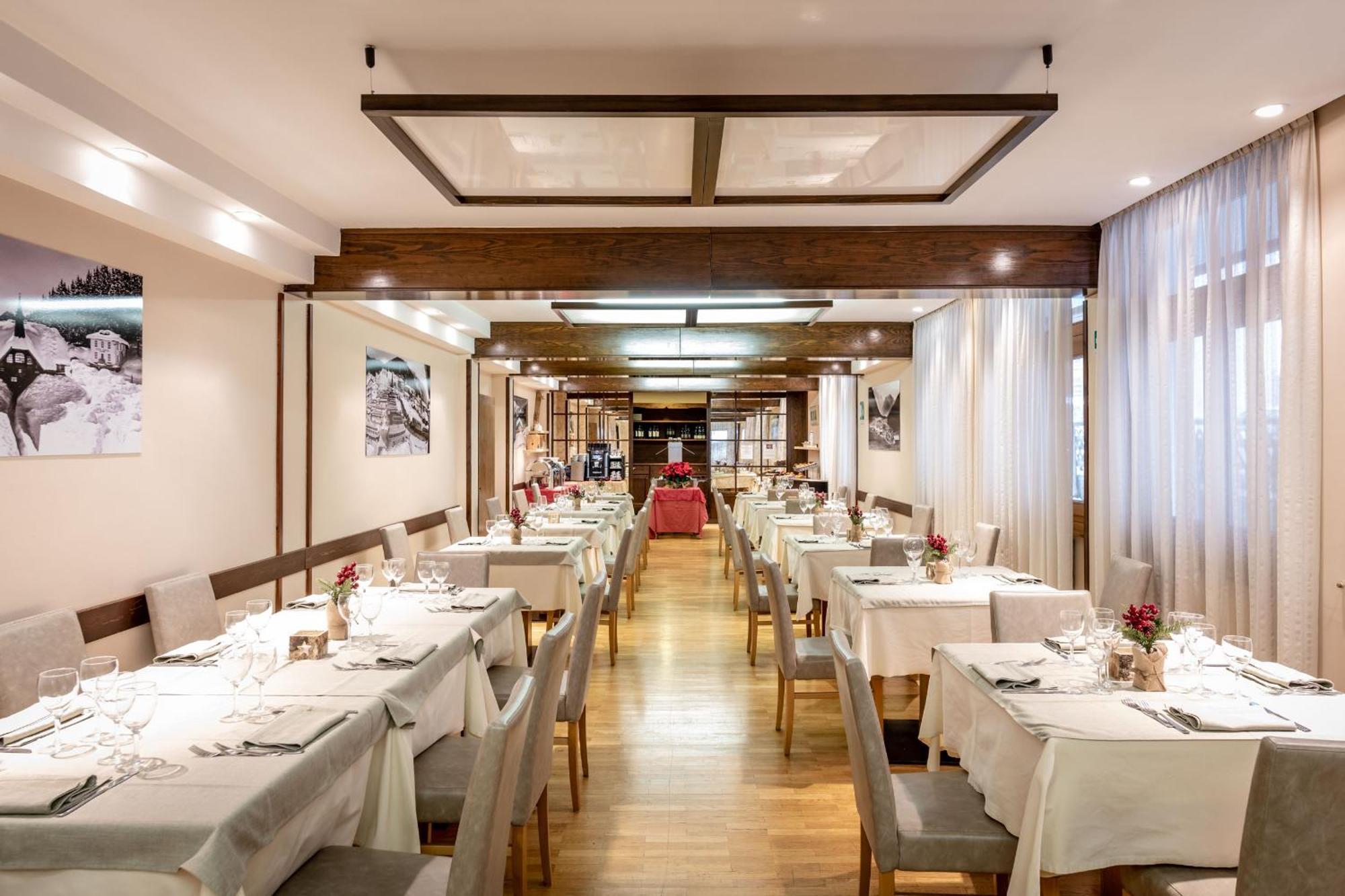 Hotel Italo Madonna di Campiglio Exterior photo